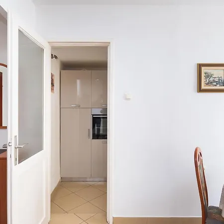 Sara * Rogoznica (Sibenik-Knin)